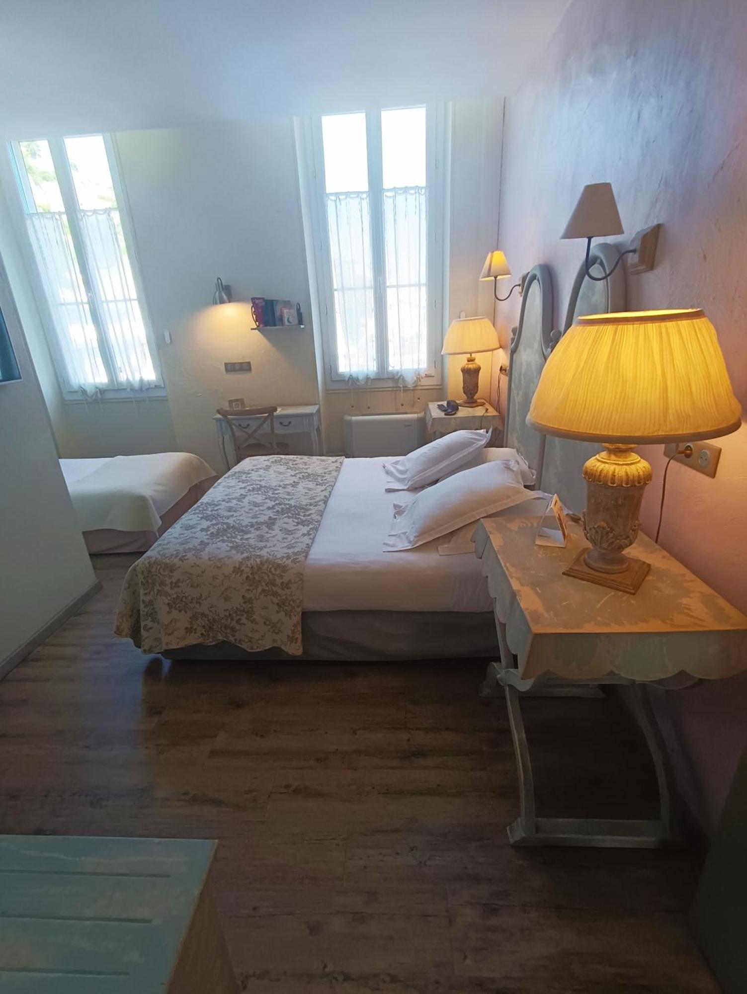 The Originals Boutique, Hotel Du Parc, Cavaillon Exterior foto